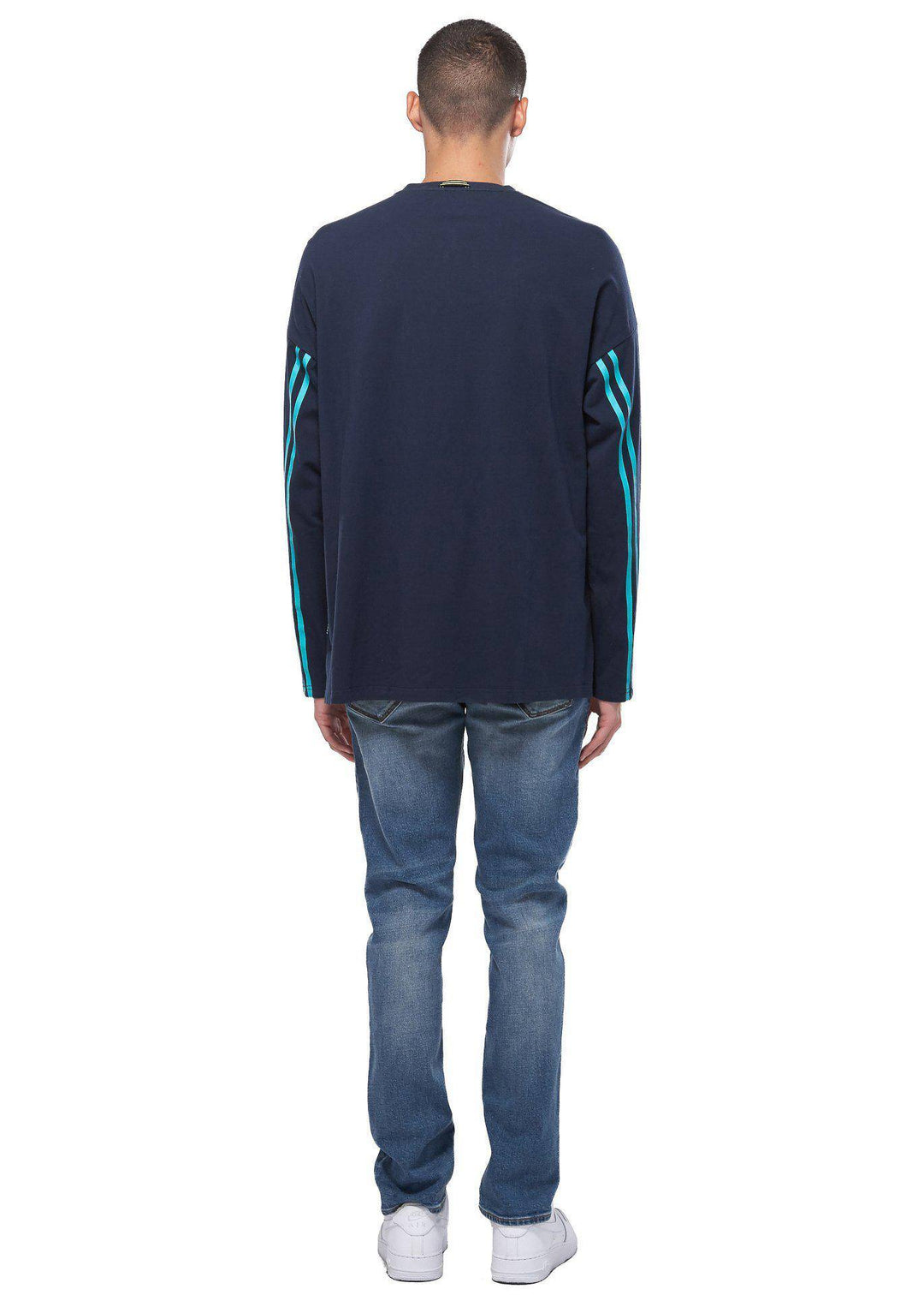 Konus Men's Unbalanced Hem Long Sleeve Tee in Navy by Shop at Konus